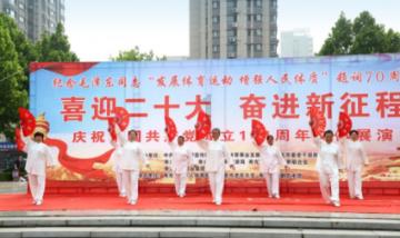三岁女儿一眼认出石像爸爸，让人泪目的真实故事！